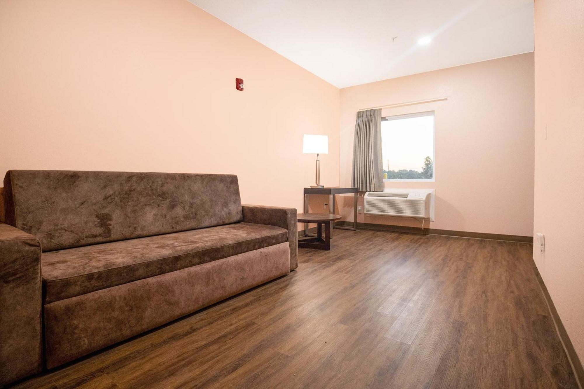 Oyo Hotel Adairsville Calhoun South I-75 מראה חיצוני תמונה