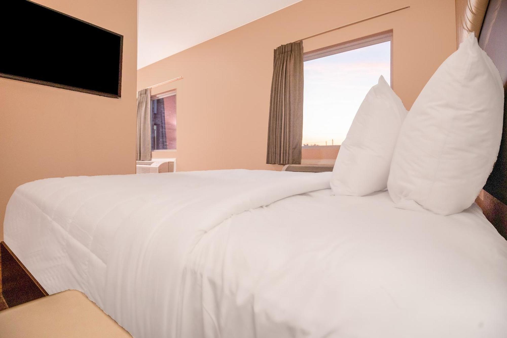 Oyo Hotel Adairsville Calhoun South I-75 מראה חיצוני תמונה